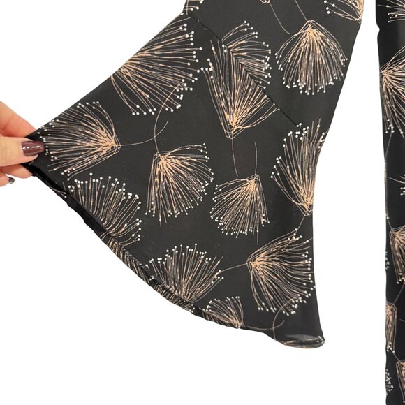 Veronica M Black Tan Floral Shift Dress with Bell Sleeves Size M - Picture 2 of 8